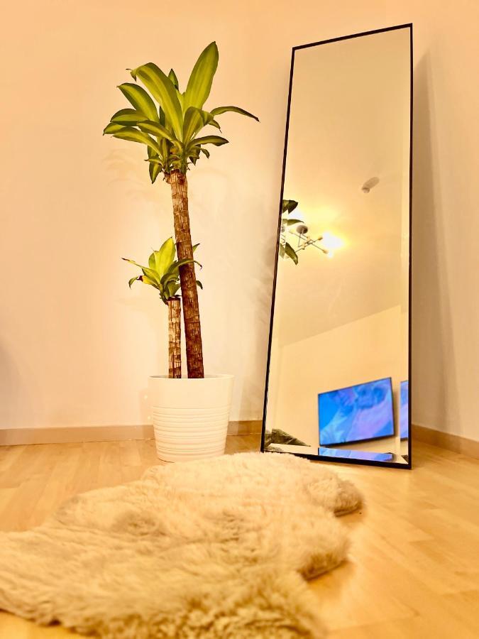 Comfy & Warm City Apartment - Self Check-In Graz Bagian luar foto